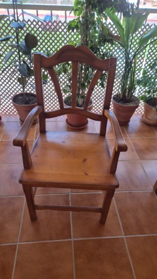 Mesa plegable madera maciza + 4 sillas + 2 sillone