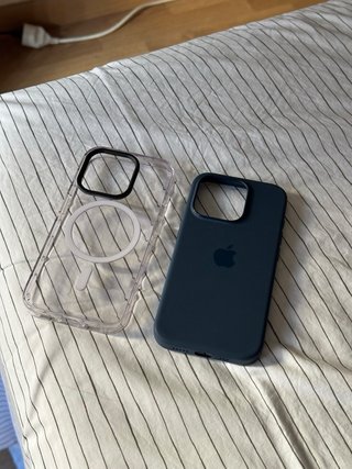 iPhone 15 Pro 256GB Blanco + 2 Fundas