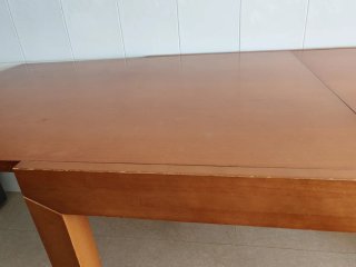Mesa de comedor extensible de madera