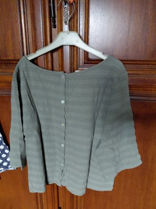 Maglia verde militare a righe