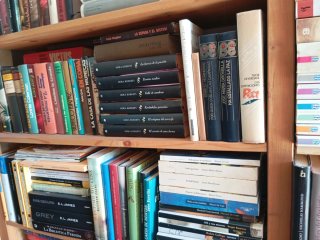 Vacío mi librería. Precios de regalo.