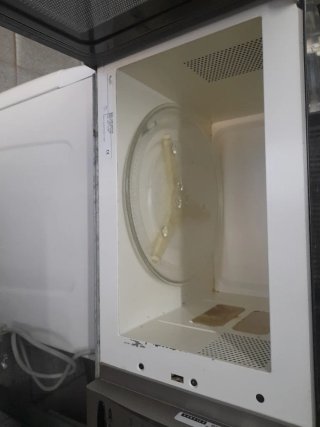 Microondas Whirlpool plateado
