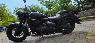 Suzuki Intruder VL800 Negra