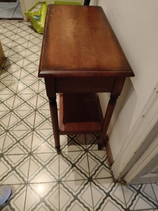Mesa recibidor de madera