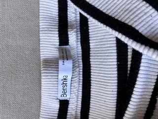 Falda larga Bershka rayas blancas y negras