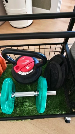 Set de pesas: mancuernas, kettlebell y body pump