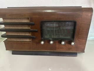 Radio Válvulas Madera Años 40/50