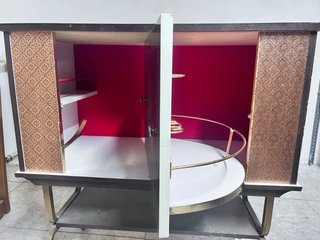 Mueble bar retro vintage con ruedas