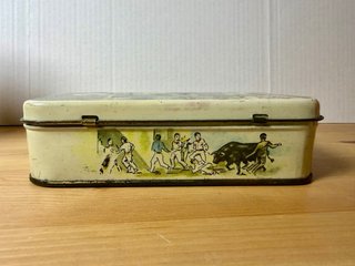Antigua caja L.Echeverri (Pamplona)