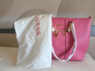 Borsa Guess fucsia media nuova