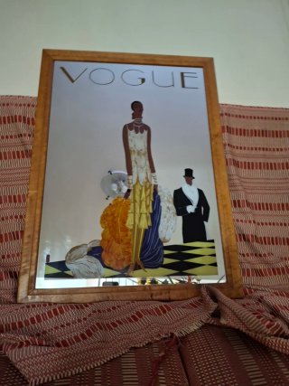 Specchio Vogue con cornice in legno