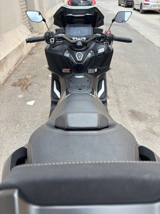 Yamaha TMAX Tech MAX 560 Negra