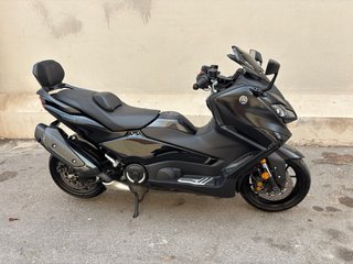 Yamaha TMAX Tech MAX 560 Negra