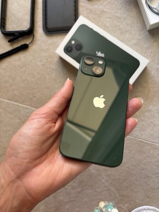 iPhone 13 mini verde militare