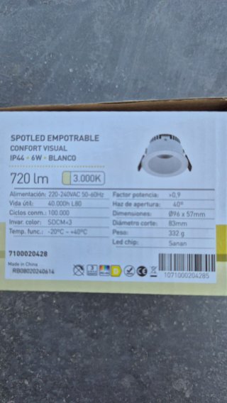 4 Focos LED Empotrables Celer