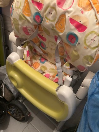 Trona para bebé con estampado frutal