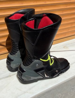 Botas de moto negras y grises TALLA 42