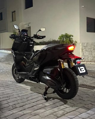 Honda ADV 350 2025 Negra
