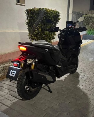 Honda ADV 350 2025 Negra