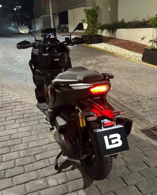 Honda ADV 350 2025 Negra