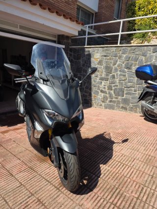 Yamaha TMAX 530 SX Negra