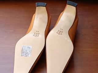 Zapatos de salón piel bicolor elegantes