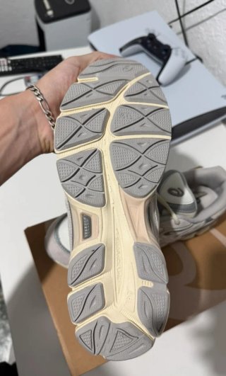 Asics gel nyc cream/oyster grey