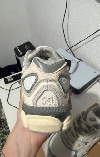 Asics gel nyc cream/oyster grey