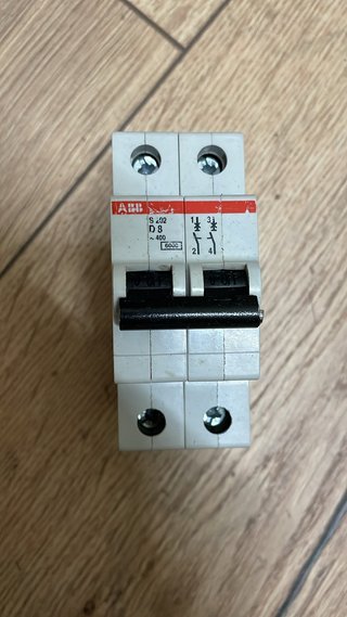 Interruptor Automático ABB S202 D8