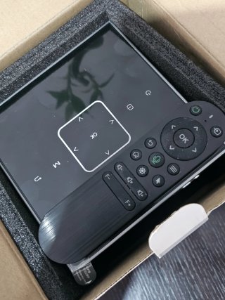 Proyector Xnano 8K Video Decode Dolby Audio