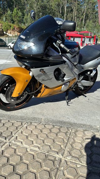 Yamaha YZF600R valida para A2