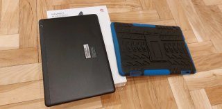 Huawei MediaPad T5 10.1 nueva  con funda anti-impa