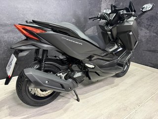 Honda Forza 125 ABS Negra/Gris