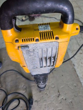 Martillo Percutor Dewalt