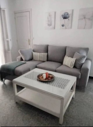 Sofá Chaiselongue Con Patas Altas