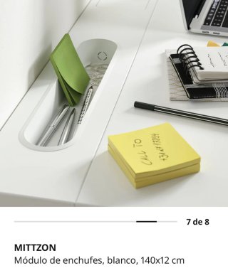 Tablero escritorio Mittzon + módulo enchufes