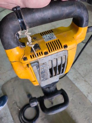 Martillo Percutor Dewalt