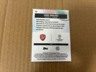 Cartas Topps Dennis Bergkamp, Andy Cole y Gabriel
