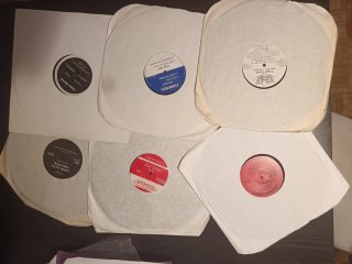 Lote 40 Vinilos Electrónica 90s UK Techno Trance