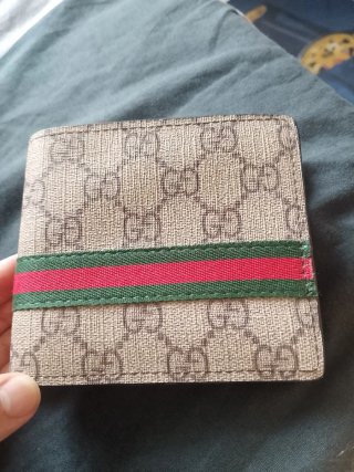 Cartera Gucci Beige con Raya Verde y Roja