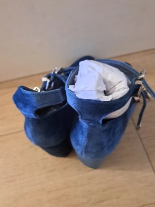 Zapatos de tacón azul