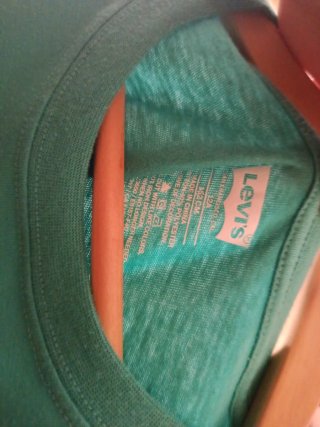 Camiseta Levi's verde manga corta