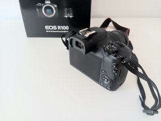 1.000 DISPAROS Canon EOS R100 con objetivo kit