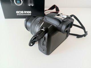 1.000 DISPAROS Canon EOS R100 con objetivo kit