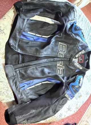Mono de moto 2 piezas Talla 48 marca bela