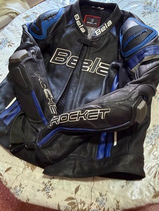 Mono de moto 2 piezas Talla 48 marca bela