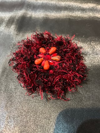 Broche Flor Textil y Cuentas Estilo Flamenco