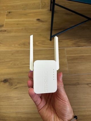 Ripetitore Wi-Fi Strong Universal 300