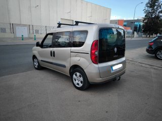 FIAT Doblò 2011