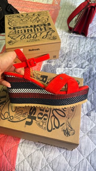 Sandalias cuña Refresh rojas
